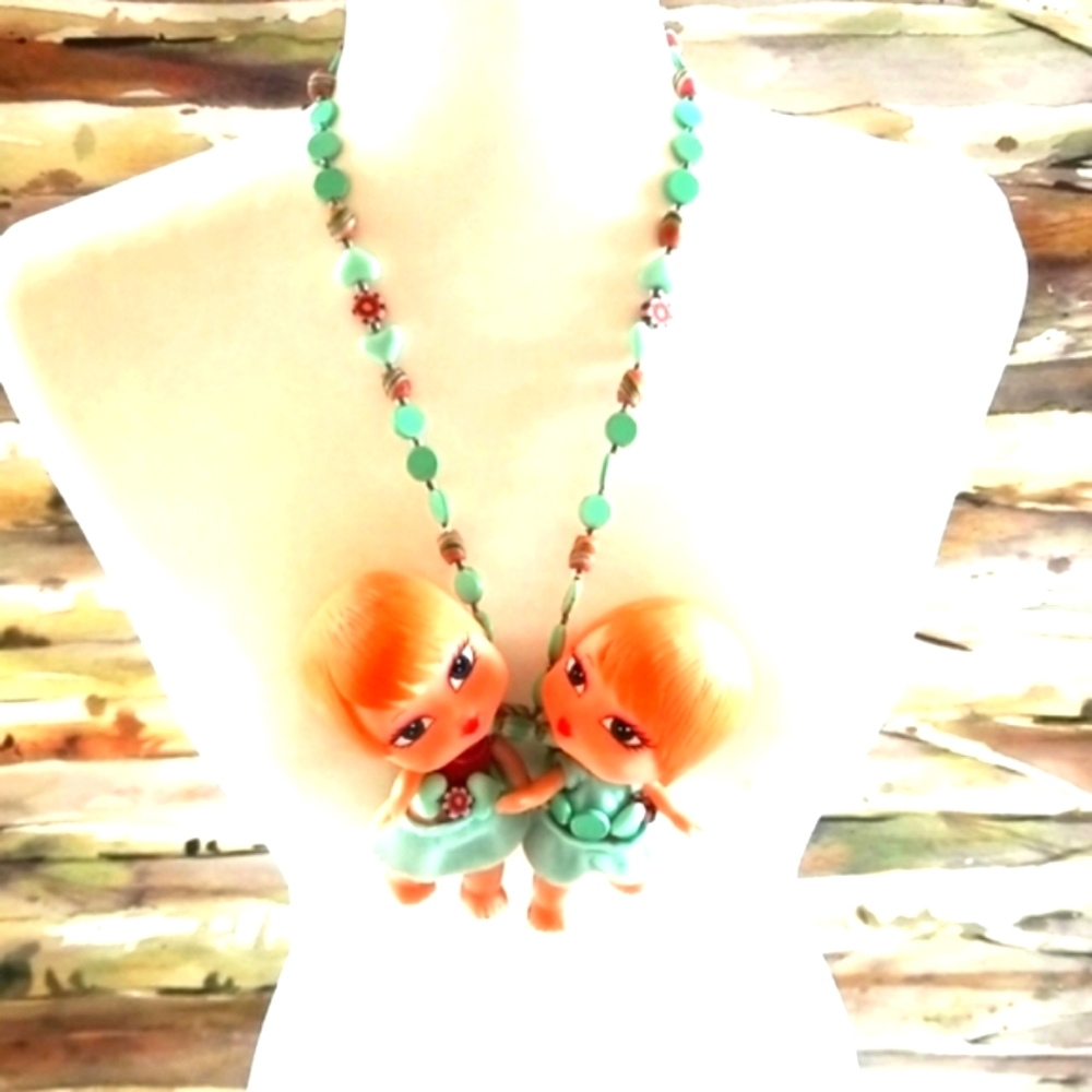 Vtg KEWPIE Dolls Twins  Eclectic Quirky Sic Kitschy Dark Creepy Babies Necklace - Picture 5 of 11